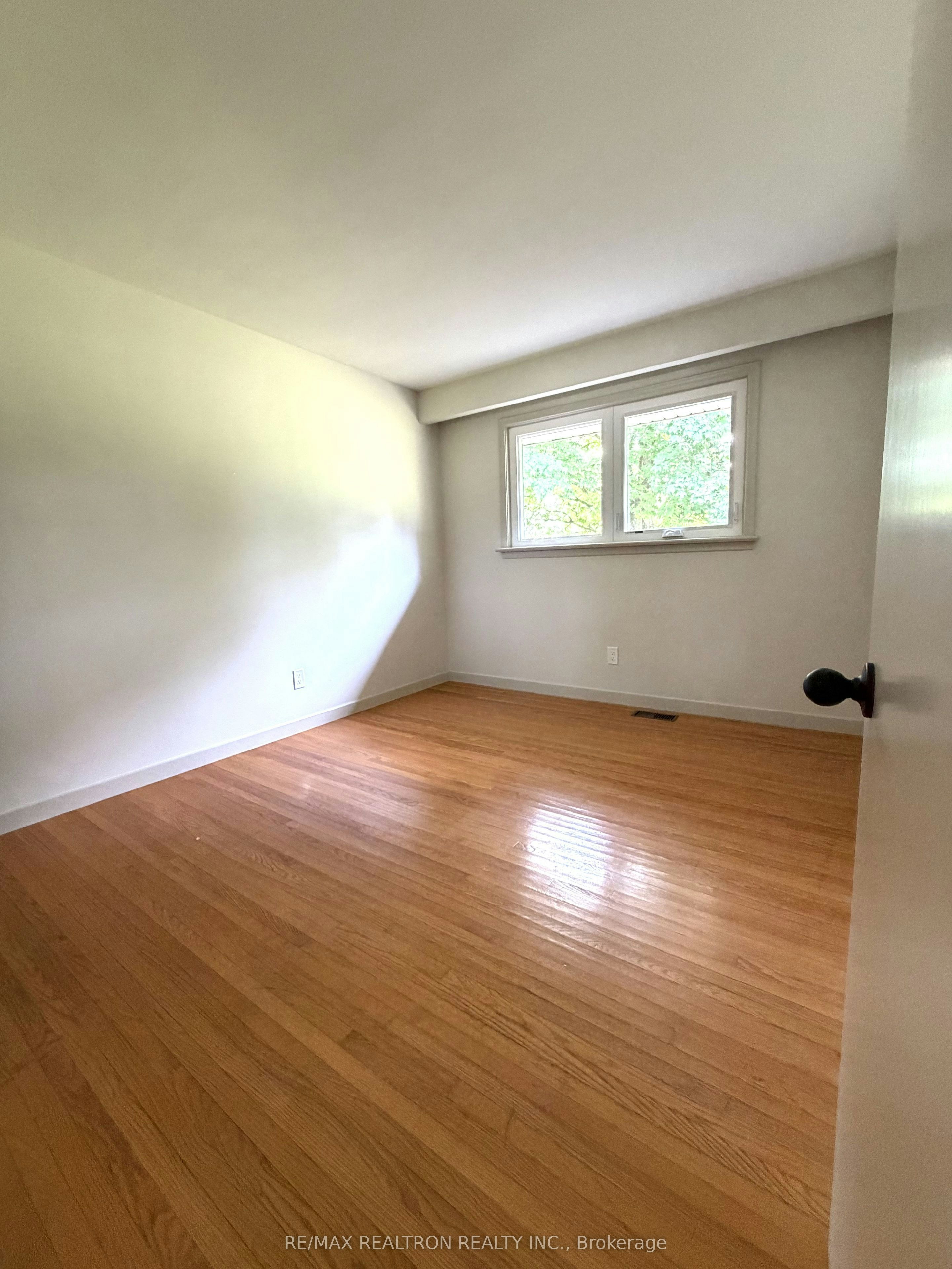 13 Circle Ridge Drive, Georgina, ON, L4P 2H2 - 19