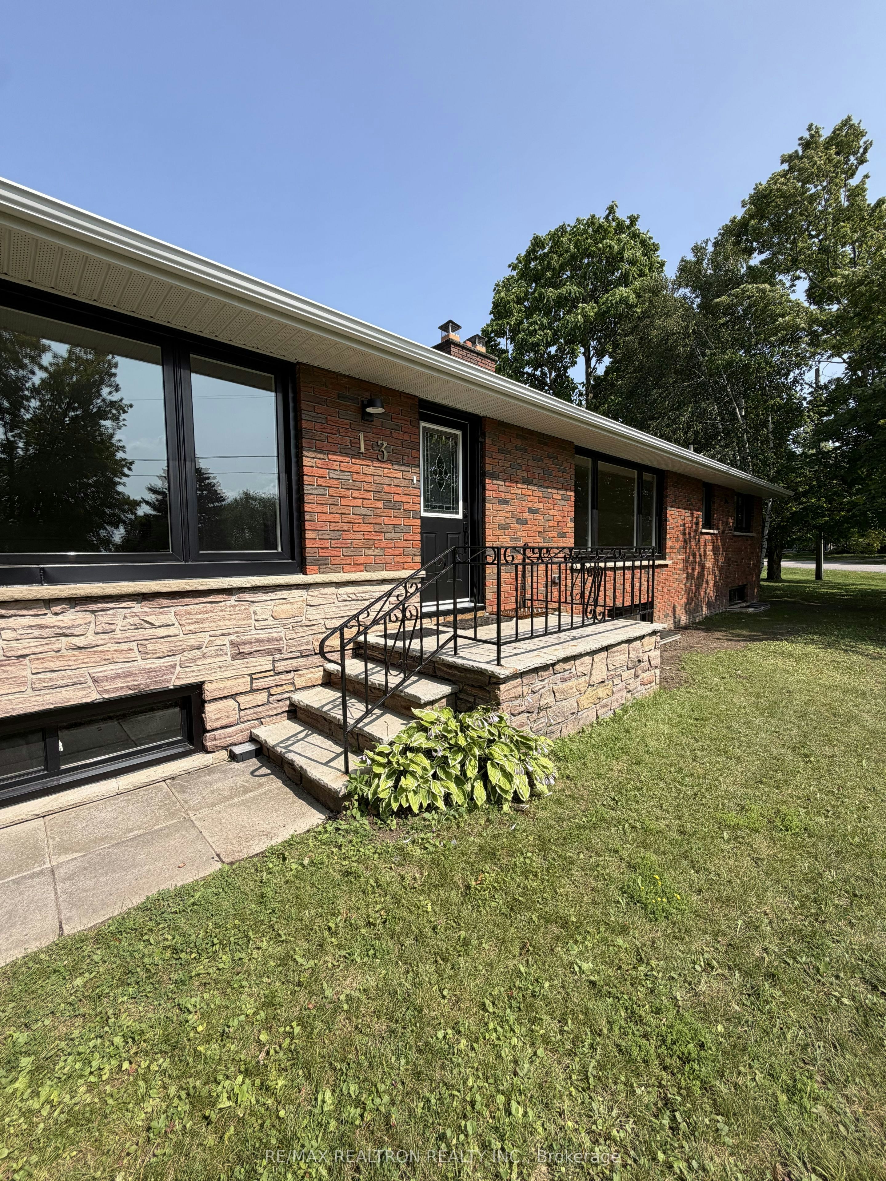 13 Circle Ridge Drive, Georgina, ON, L4P 2H2 - 2