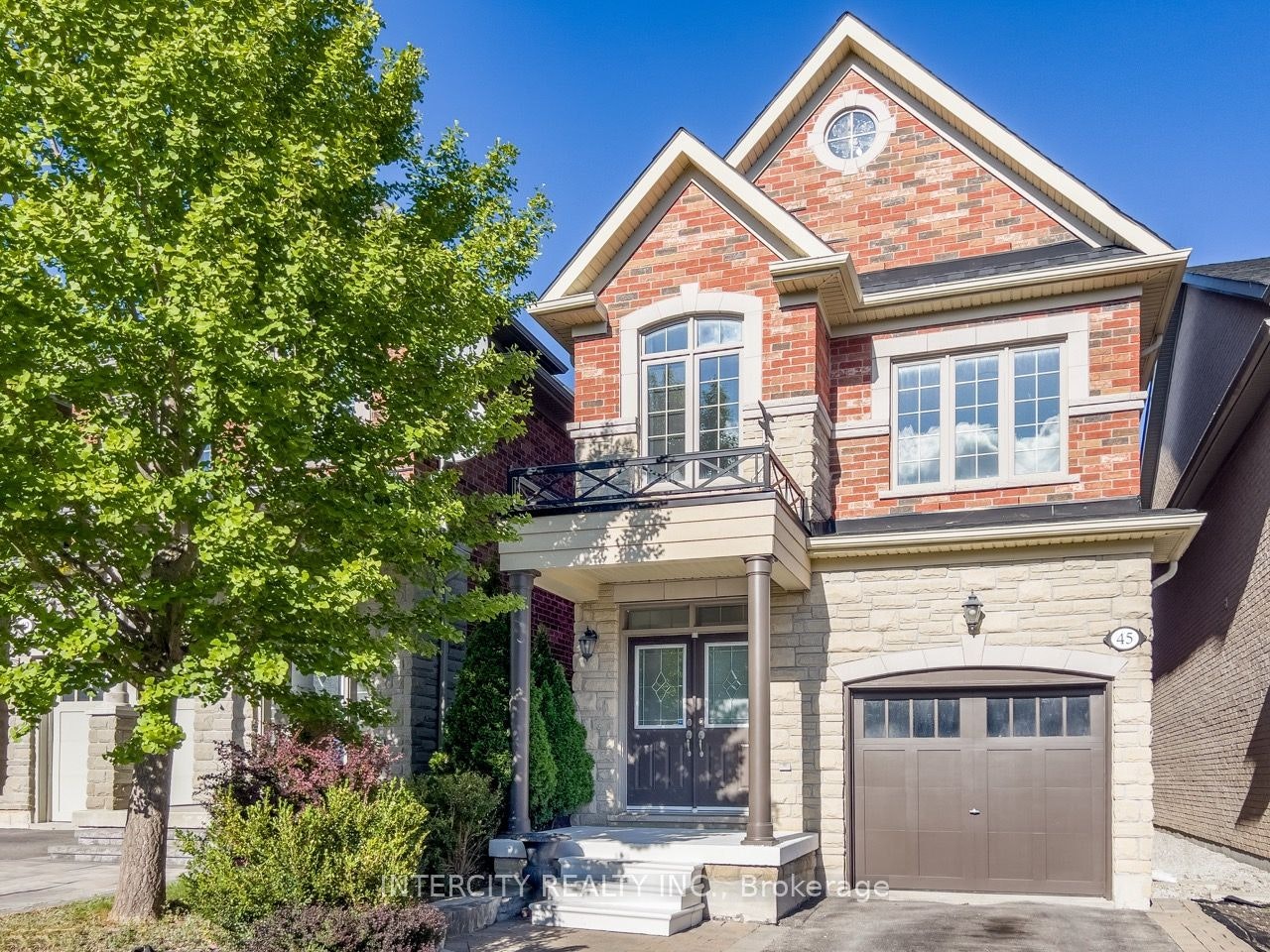 45 Lady Loretta Lane, Vaughan, ON, L6A 4E9