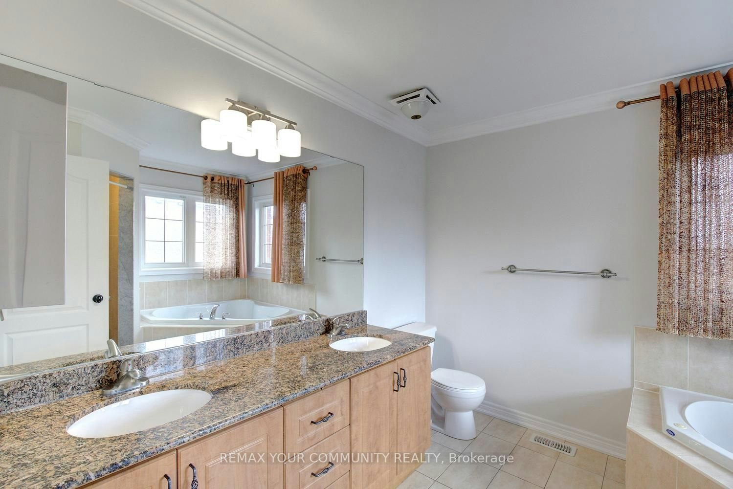 26 Yarden Drive, Vaughan, ON, L6A 0W2 - 31