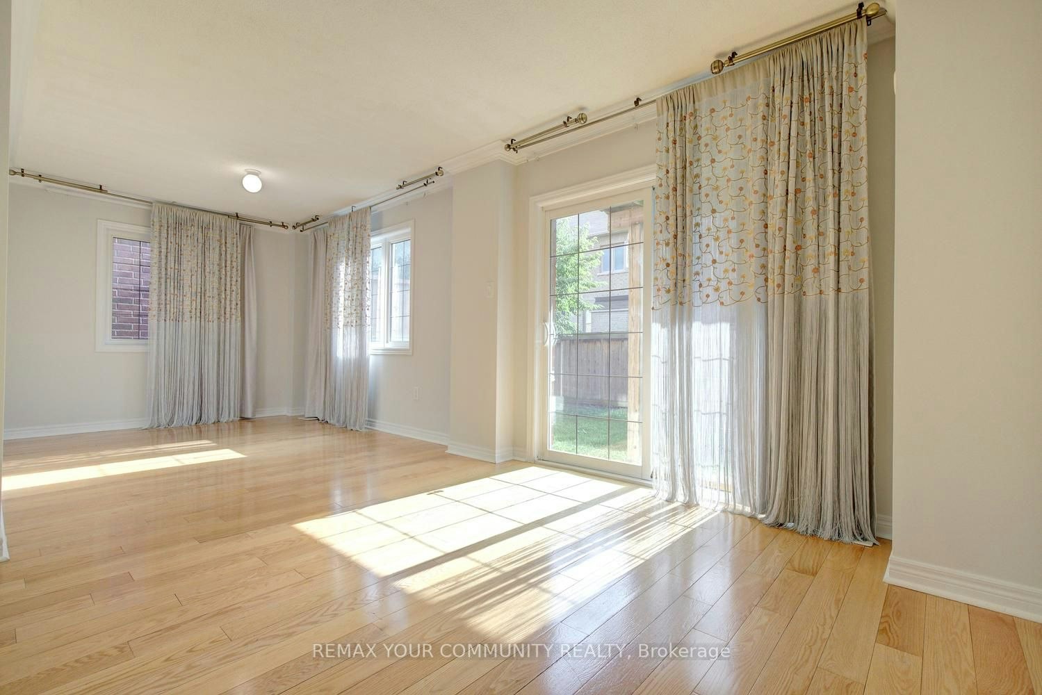 26 Yarden Drive, Vaughan, ON, L6A 0W2 - 43