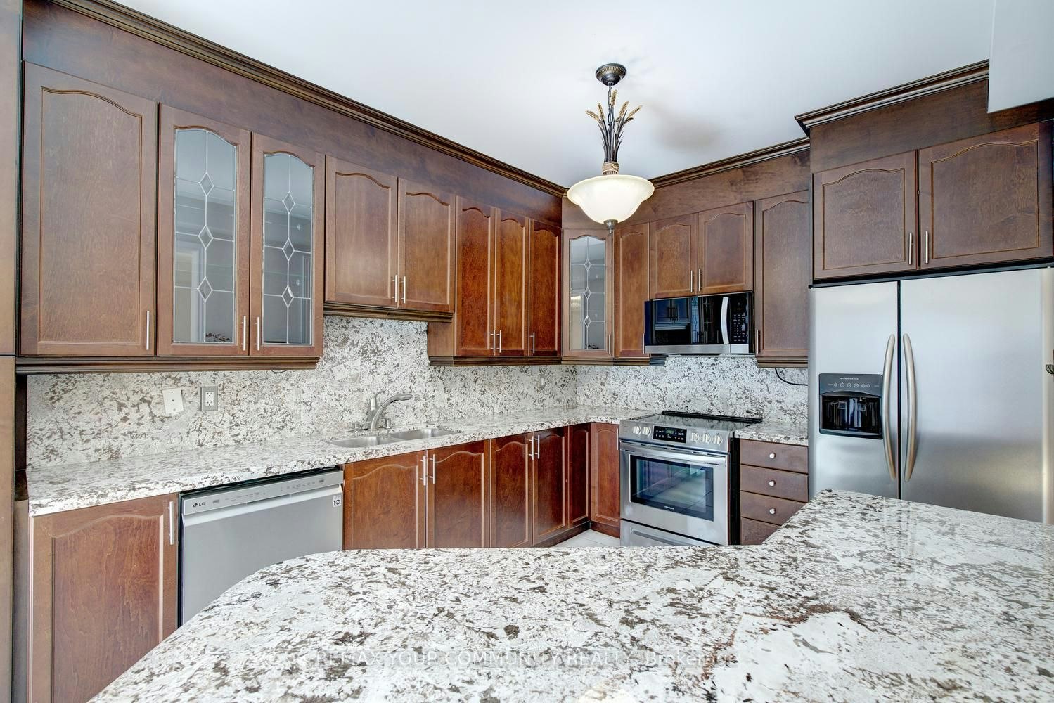 26 Yarden Drive, Vaughan, ON, L6A 0W2 - 25