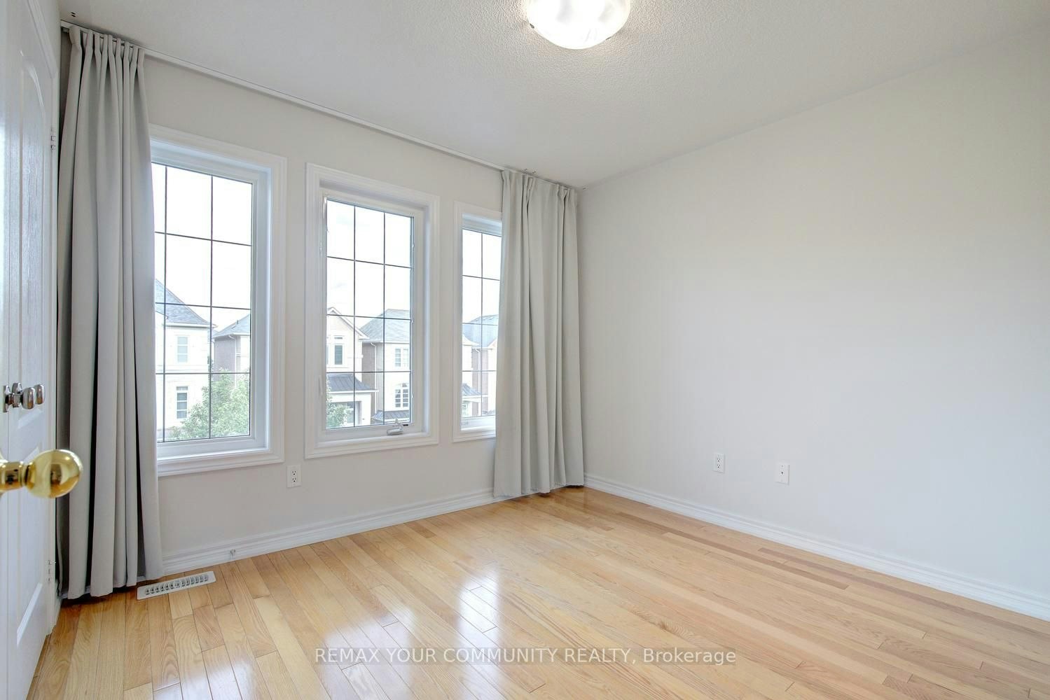 26 Yarden Drive, Vaughan, ON, L6A 0W2 - 37