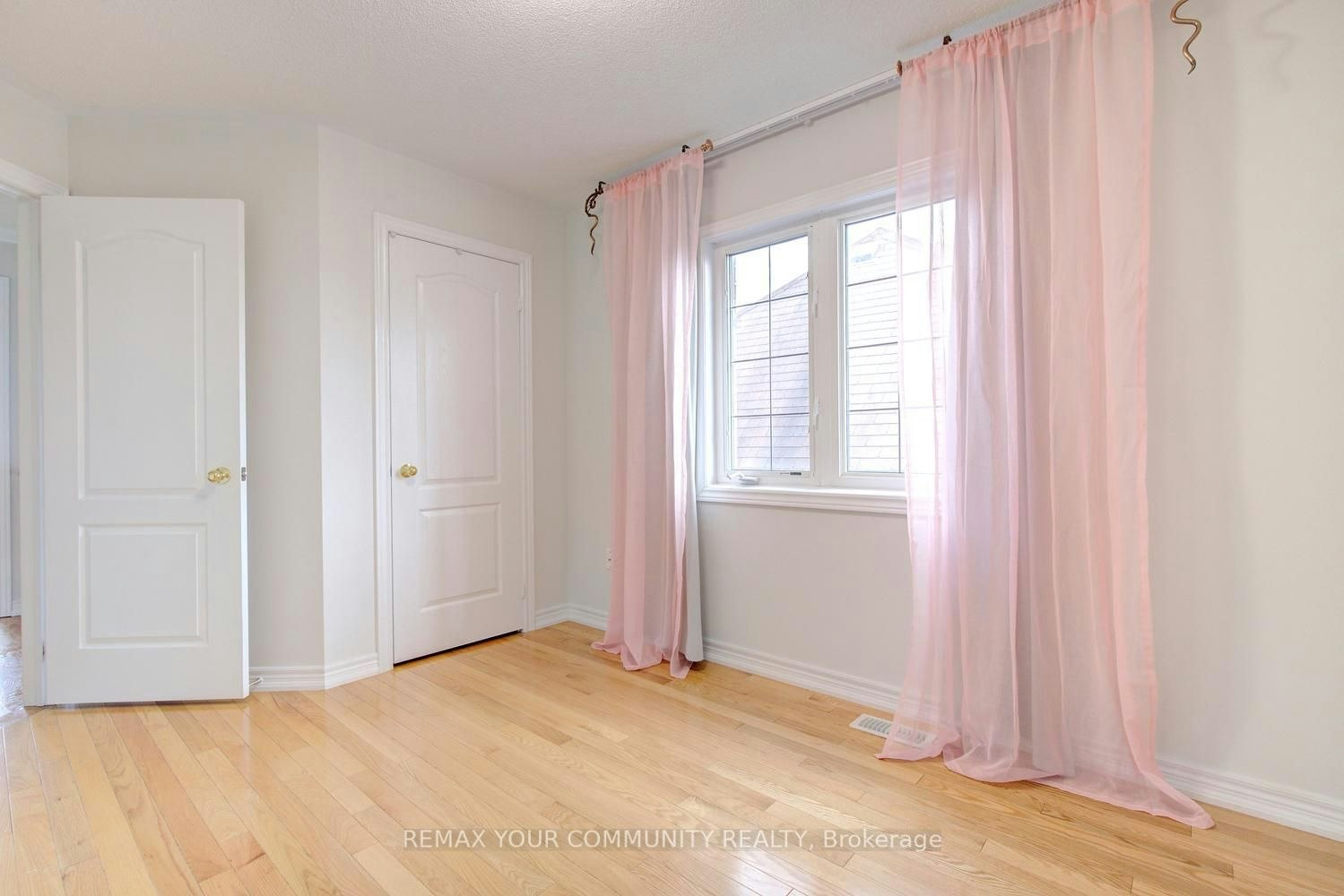 26 Yarden Drive, Vaughan, ON, L6A 0W2 - 35