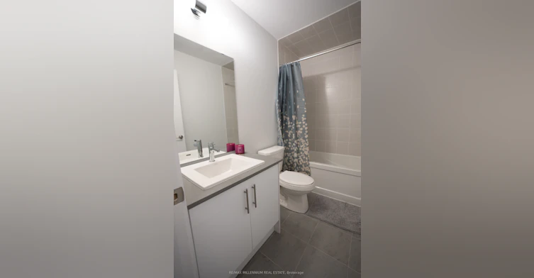 U221-9560 Islington Avenue, Vaughan, ON, L4K 2L5 - 18