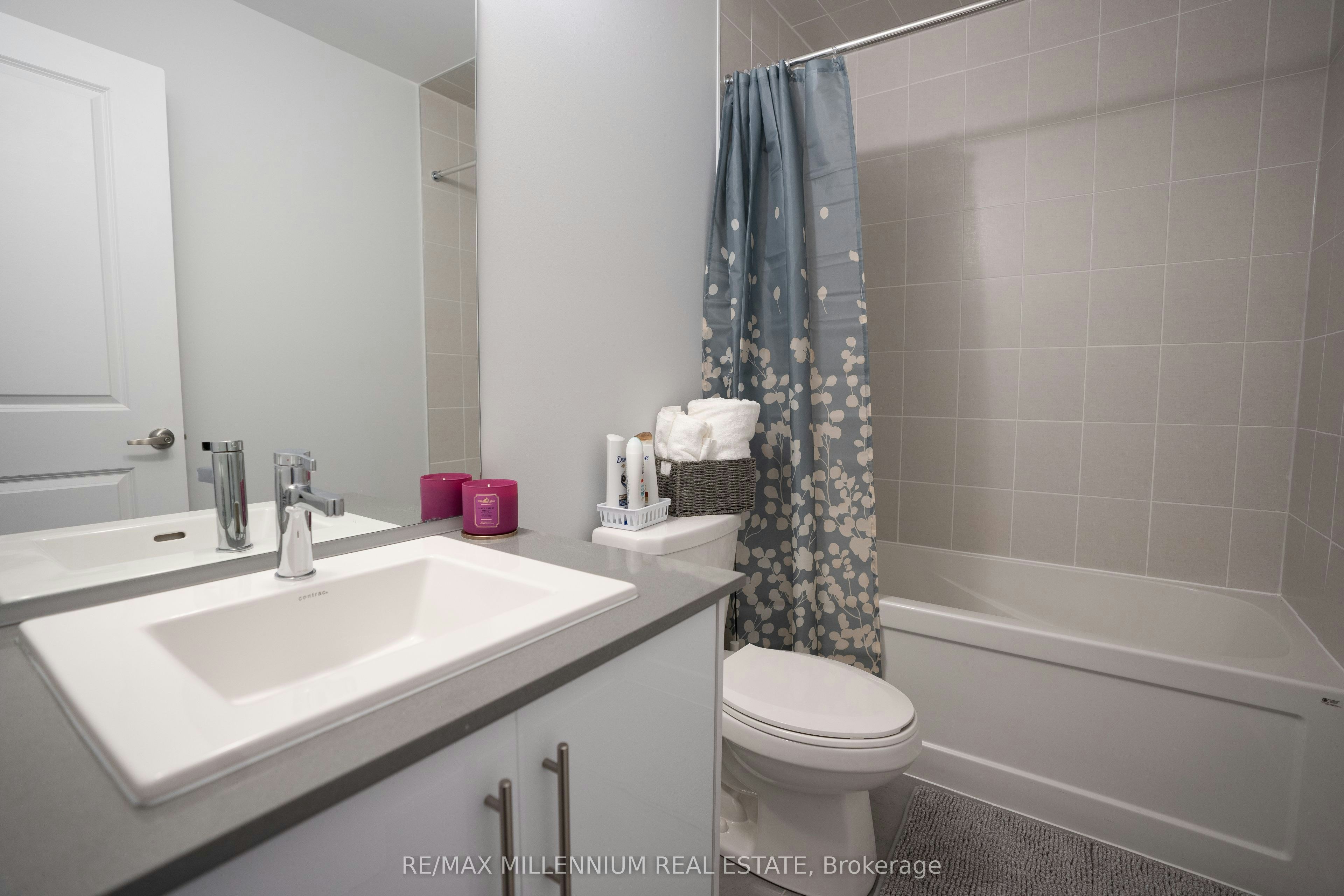 U221-9560 Islington Avenue, Vaughan, ON, L4K 2L5 - 16