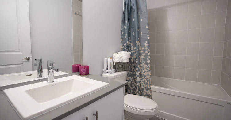U221-9560 Islington Avenue, Vaughan, ON, L4K 2L5 - 16