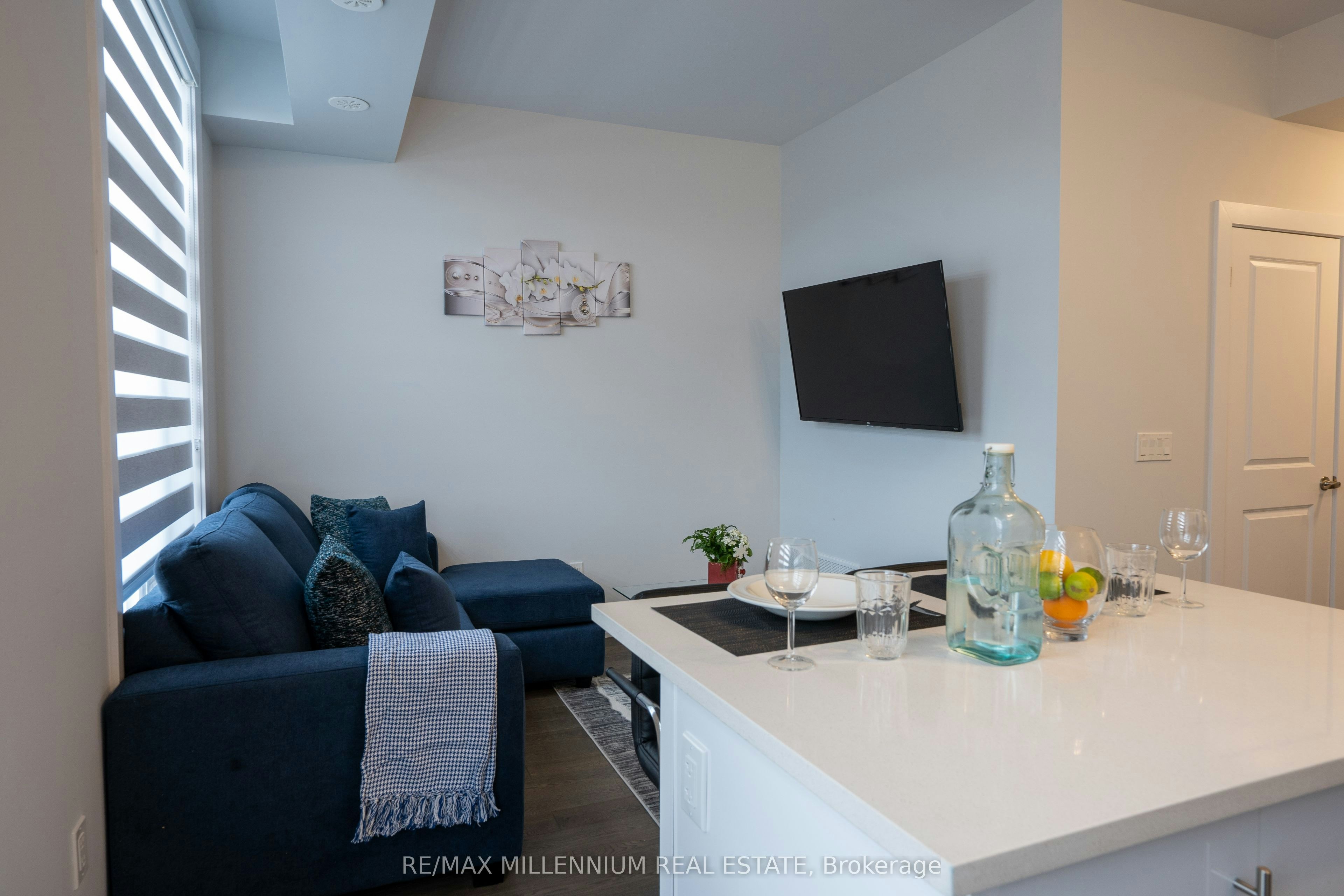 U221-9560 Islington Avenue, Vaughan, ON, L4K 2L5 - 3