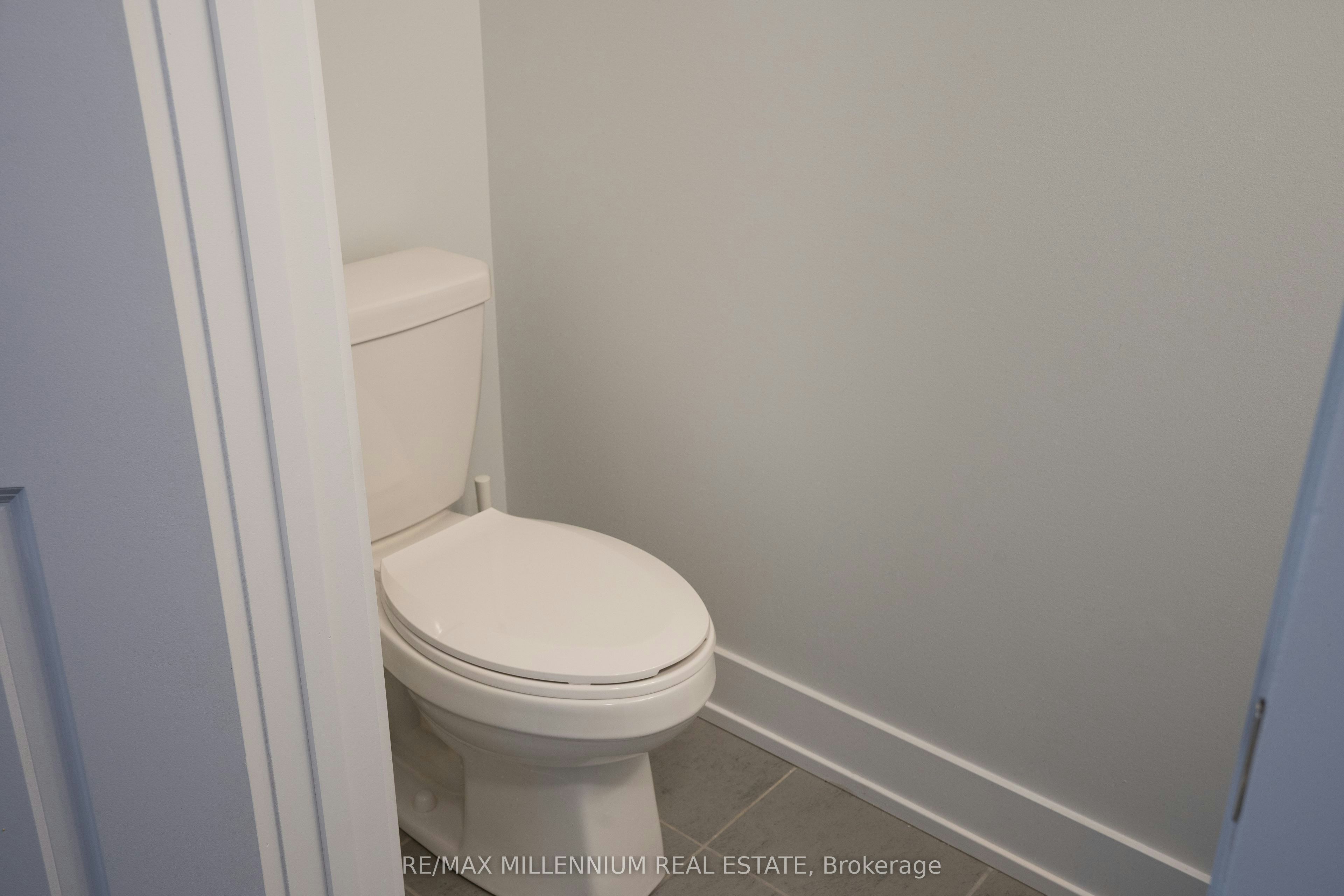 U221-9560 Islington Avenue, Vaughan, ON, L4K 2L5 - 28