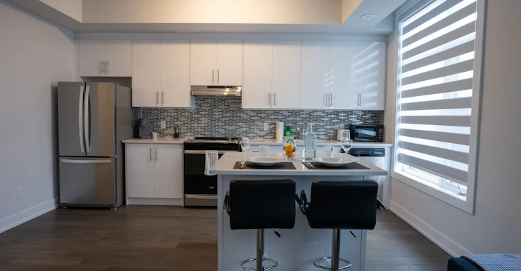 U221-9560 Islington Avenue, Vaughan, ON, L4K 2L5 - 4