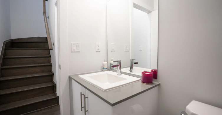 U221-9560 Islington Avenue, Vaughan, ON, L4K 2L5 - 22