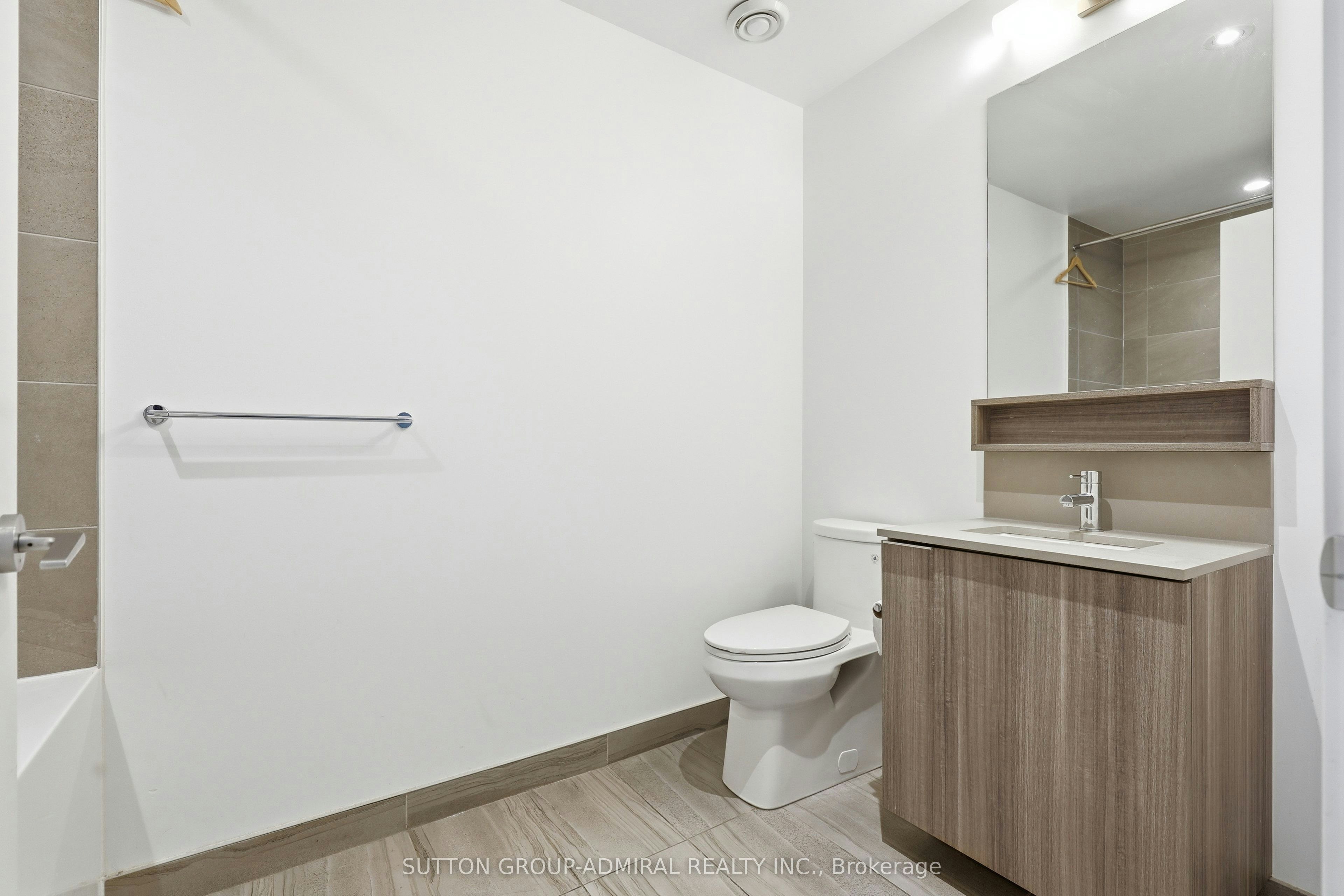 3901-5 Buttermill Avenue, Vaughan, ON, L4K 0J5 - 9