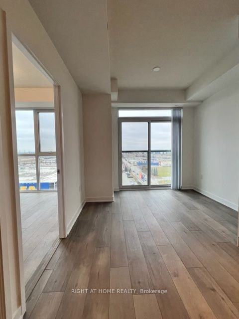 915-10 Honeycrisp Crescent, Vaughan, ON, L4K 5Z8 - 7