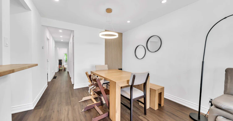 Main-702 Leeder Court, Newmarket, ON, L3Y 5A7 - 5