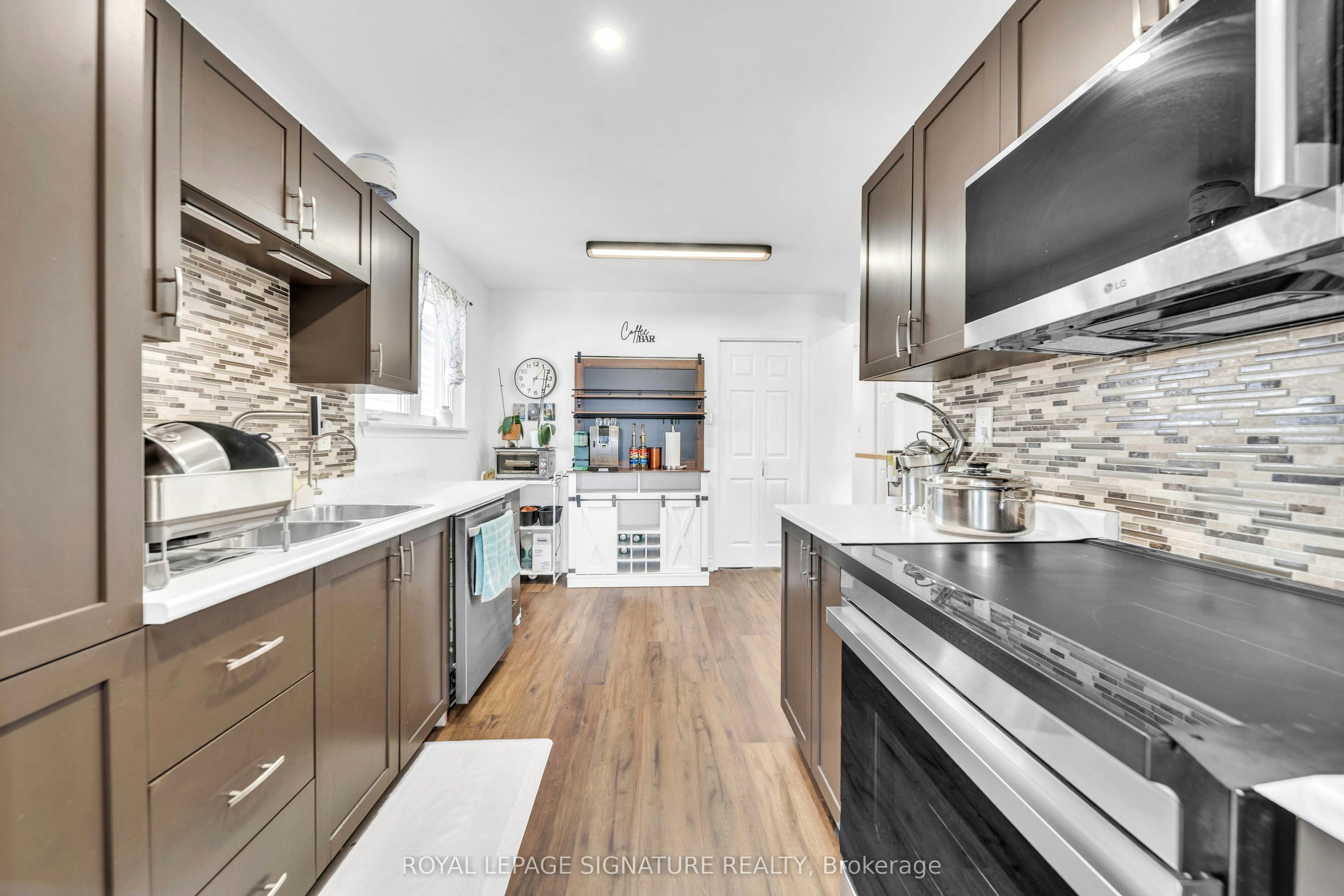 Main-702 Leeder Court, Newmarket, ON, L3Y 5A7 - 11