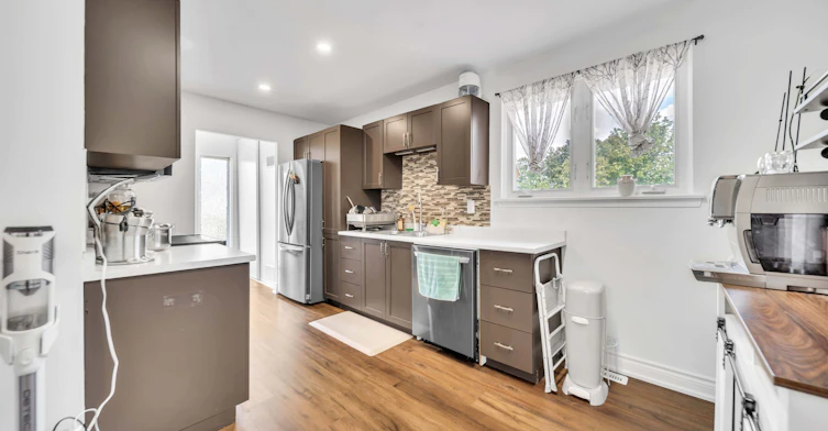 Main-702 Leeder Court, Newmarket, ON, L3Y 5A7 - 9