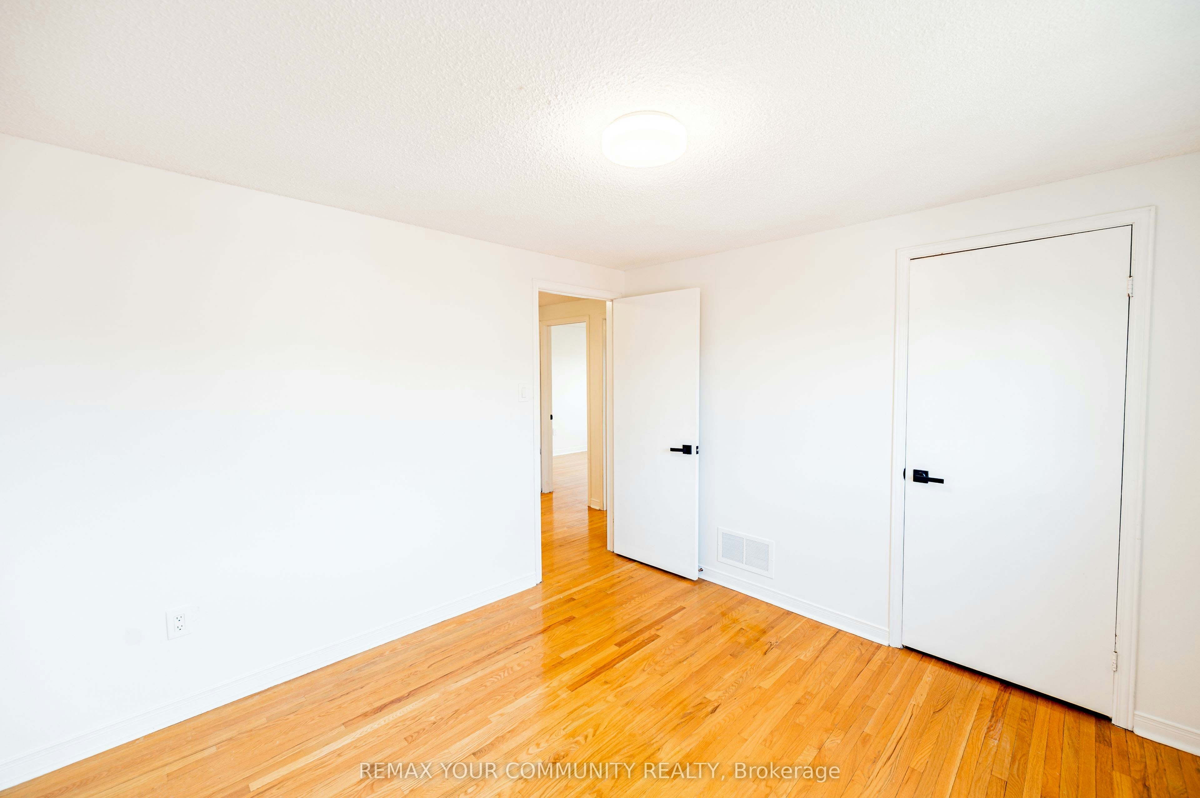 UPPER-20 Terra Road, Vaughan, ON, L4L 3J5 - 24