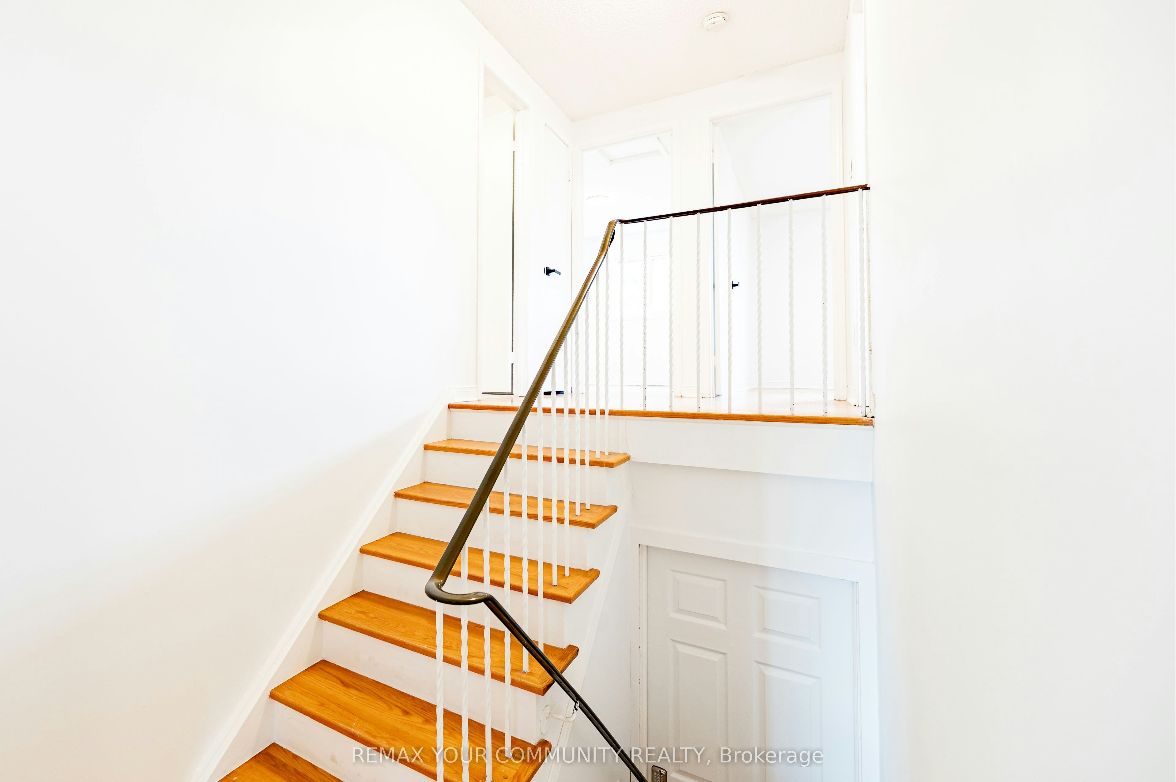 UPPER-20 Terra Road, Vaughan, ON, L4L 3J5 - 14