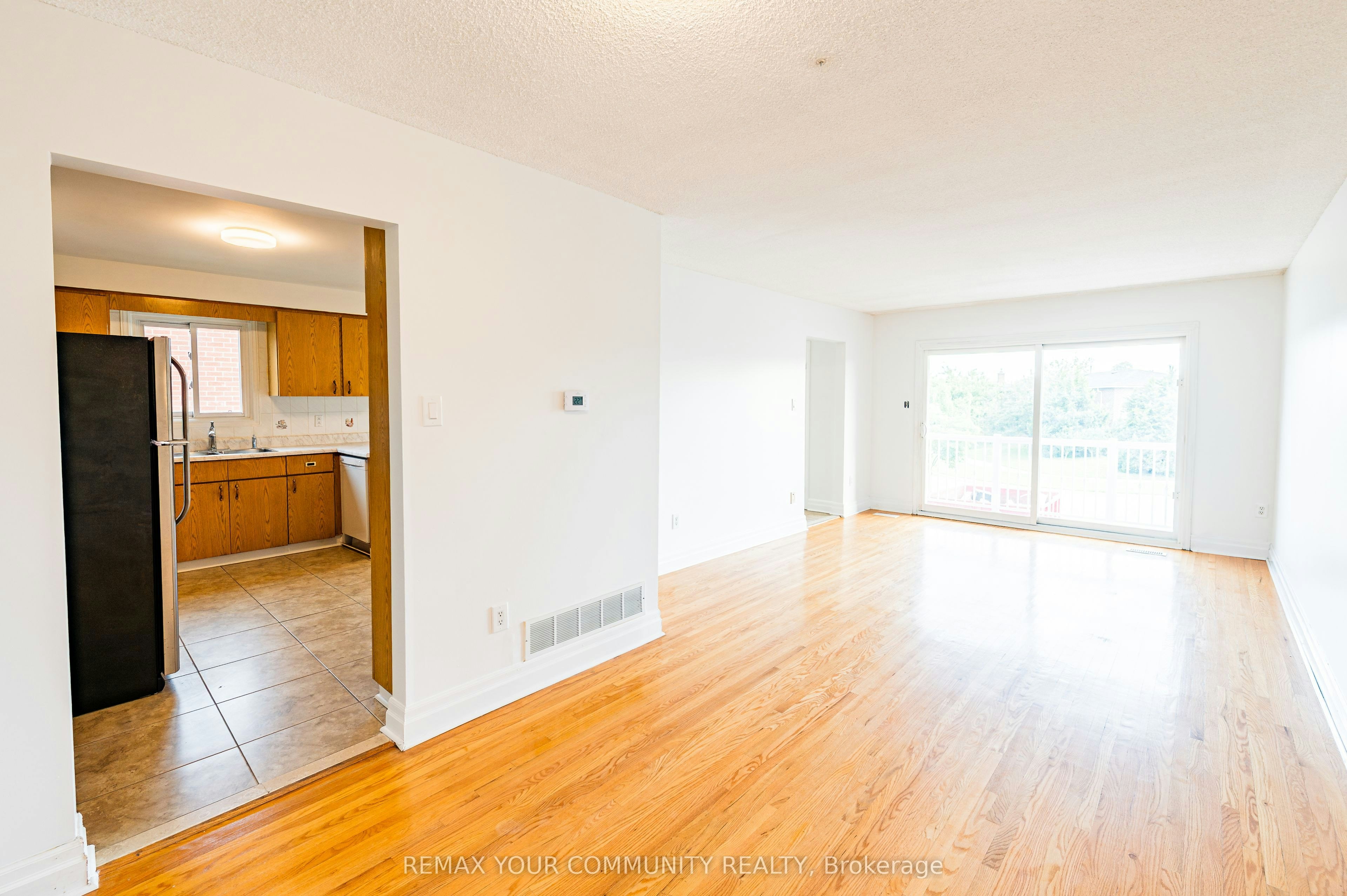 UPPER-20 Terra Road, Vaughan, ON, L4L 3J5 - 12