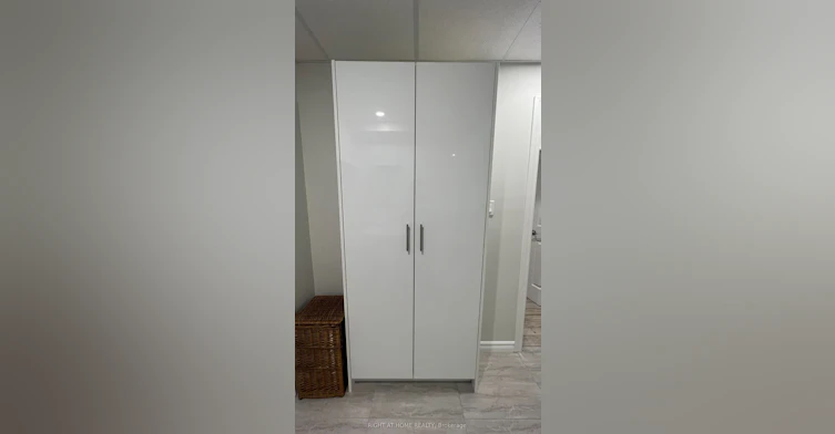 9 Claudview Street, King, ON, L7B 0C6 - 7