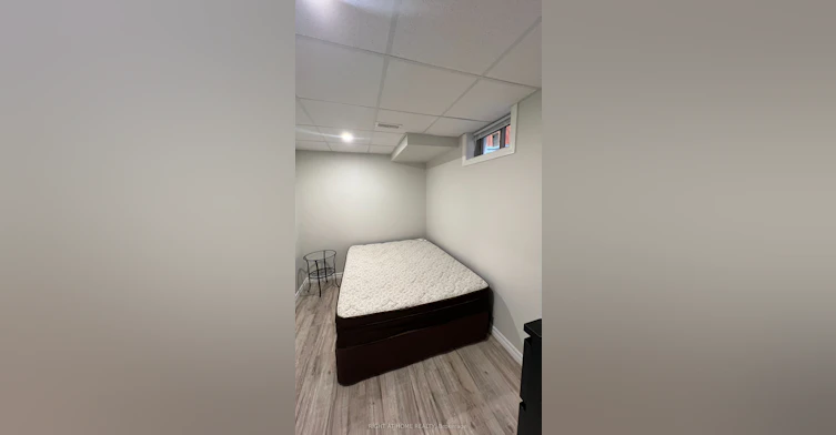 9 Claudview Street, King, ON, L7B 0C6 - 4