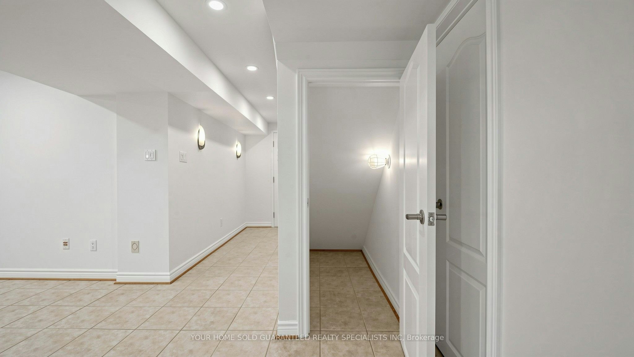 Lower Unit-235 Caproni Drive, Vaughan, ON, L6A 1X7 - 12
