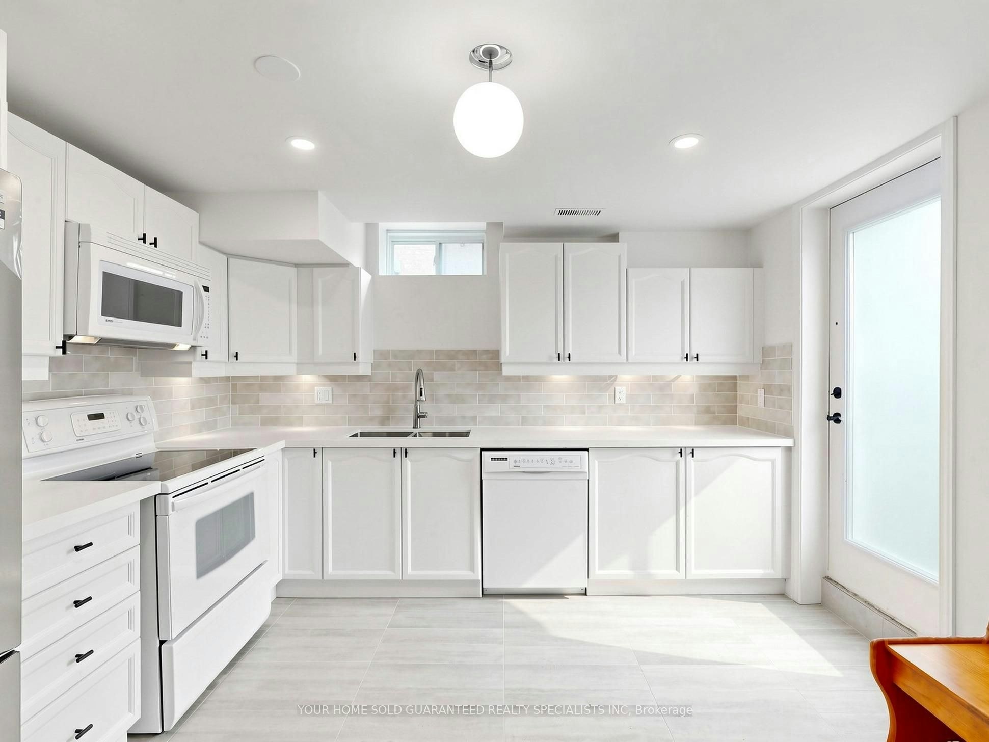 Lower Unit-235 Caproni Drive, Vaughan, ON, L6A 1X7 - 8