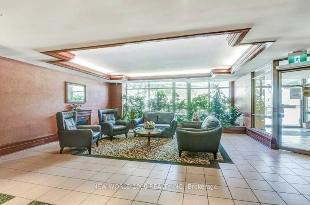 902-175 Cedar Avenue, Richmond Hill, ON, L4C 9V3 - 7