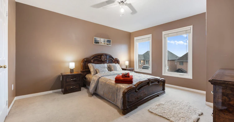 54 Amberhill Way, Aurora, ON, L4G 7E1 - 10