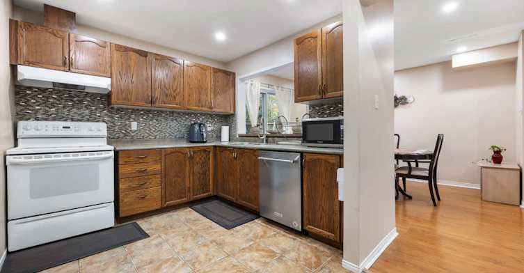 54 Amberhill Way, Aurora, ON, L4G 7E1 - 12