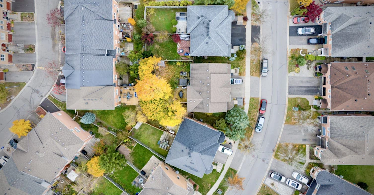 54 Amberhill Way, Aurora, ON, L4G 7E1 - 3