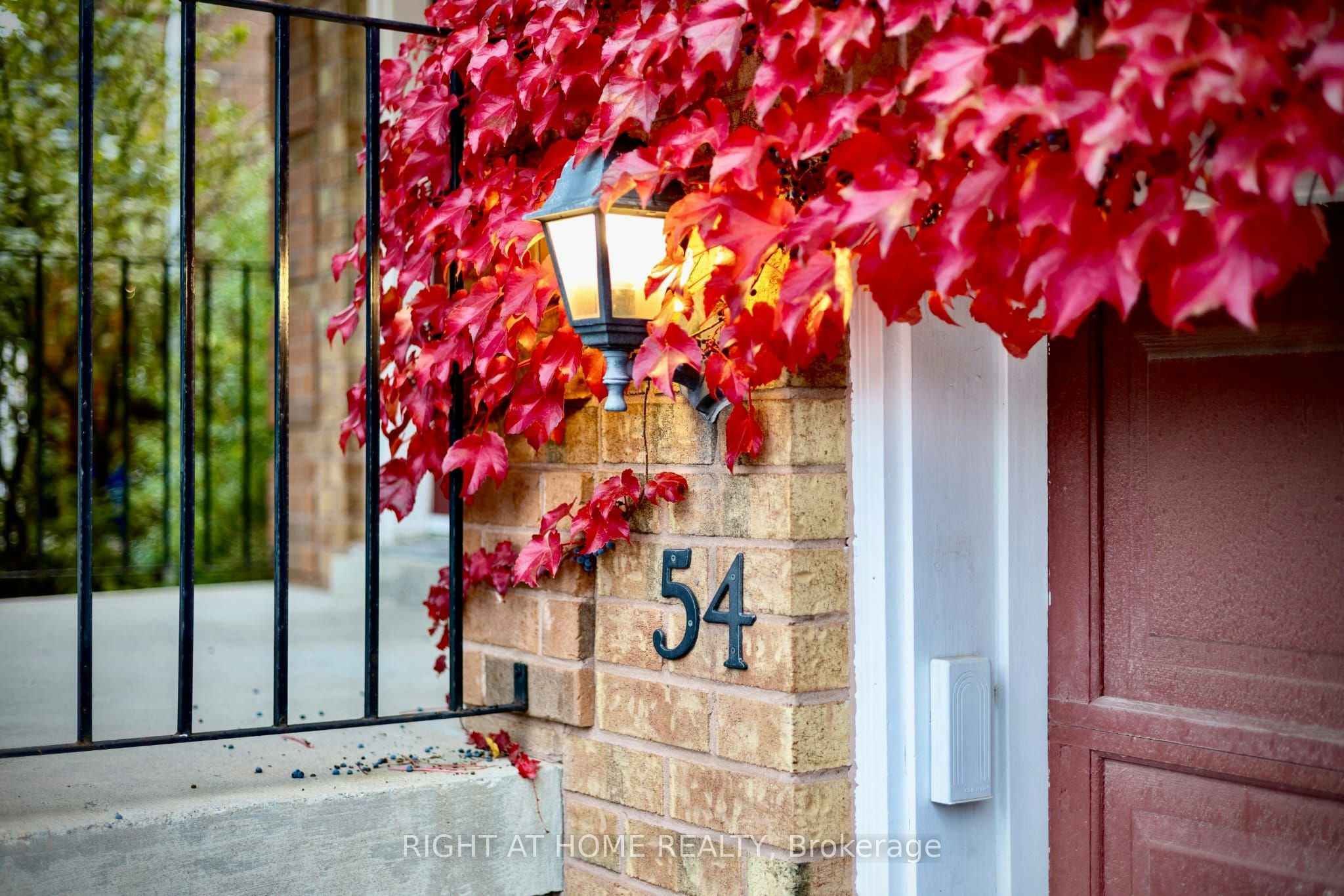 54 Amberhill Way, Aurora, ON, L4G 7E1
