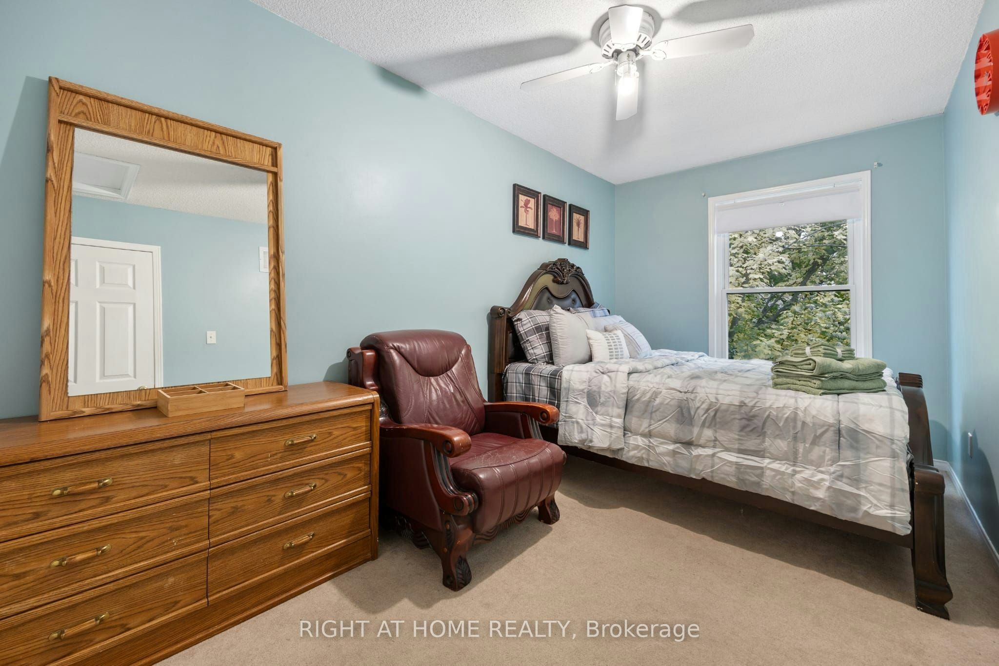 54 Amberhill Way, Aurora, ON, L4G 7E1 - 9