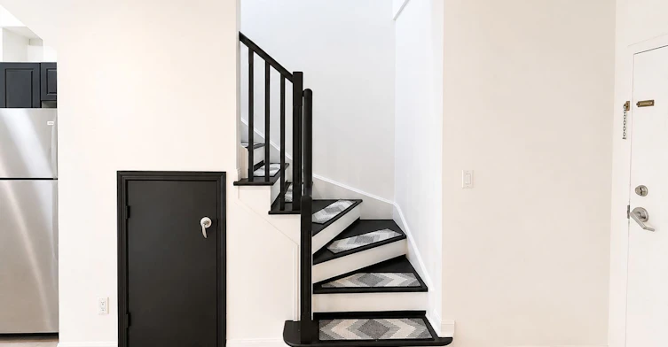 201-1 Center Street W, Richmond Hill, ON, L4C 3P3 - 10