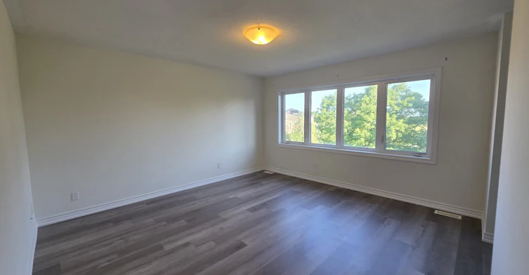 (Main)-11 Chessington Avenue, East Gwillimbury, ON, L9N 0R5 - 11