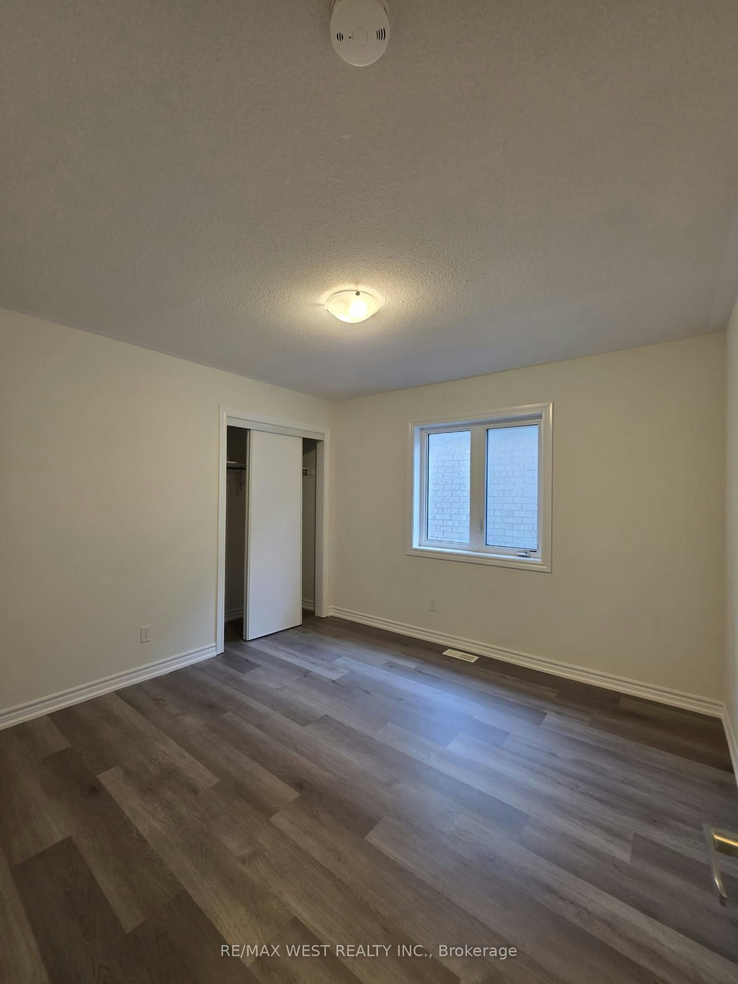 (Main)-11 Chessington Avenue, East Gwillimbury, ON, L9N 0R5 - 15