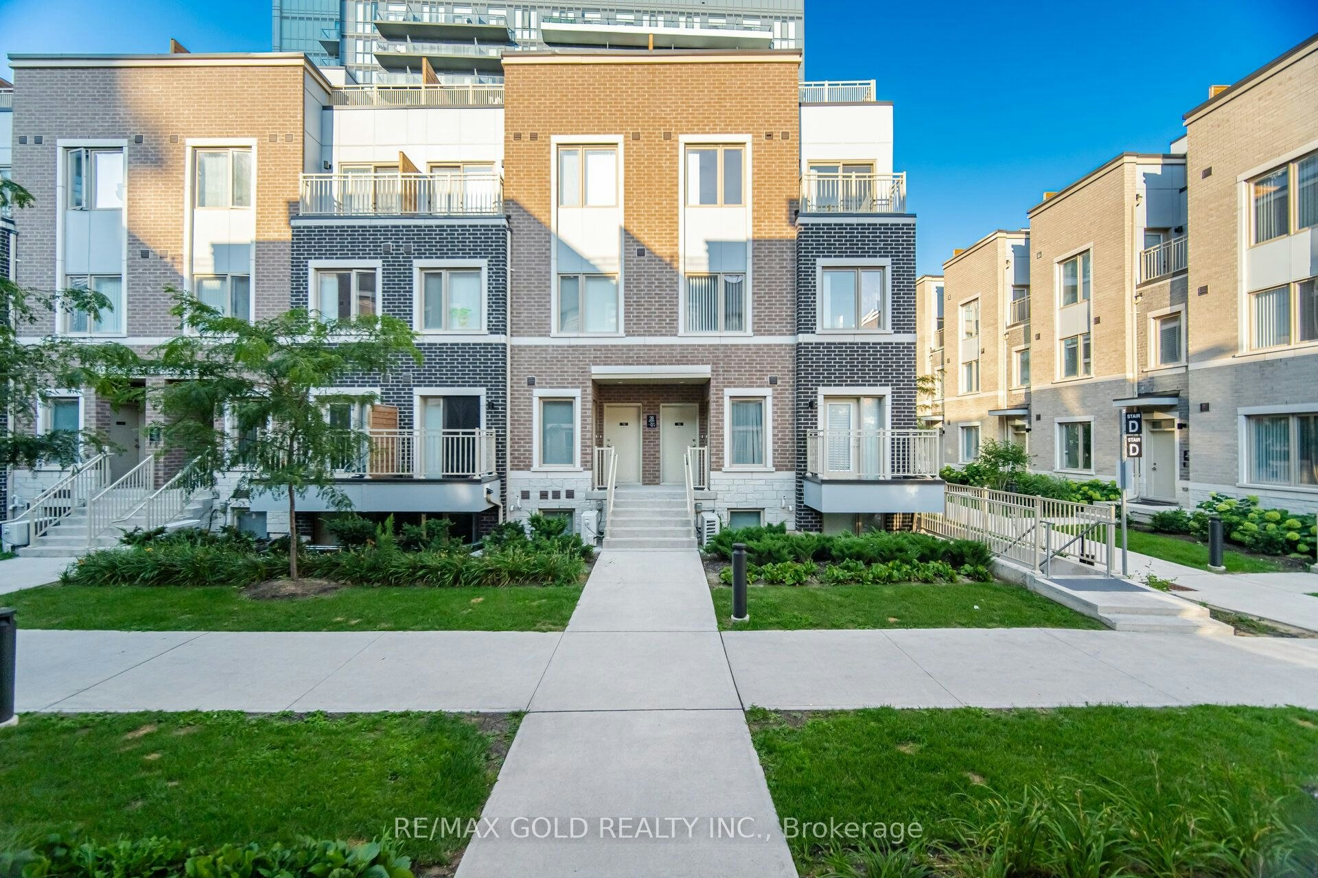 TH83-39 Honeycrisp Crescent, Vaughan, ON, L4K 0N1