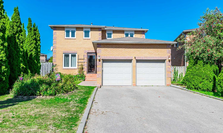 5 Mandel Crescent