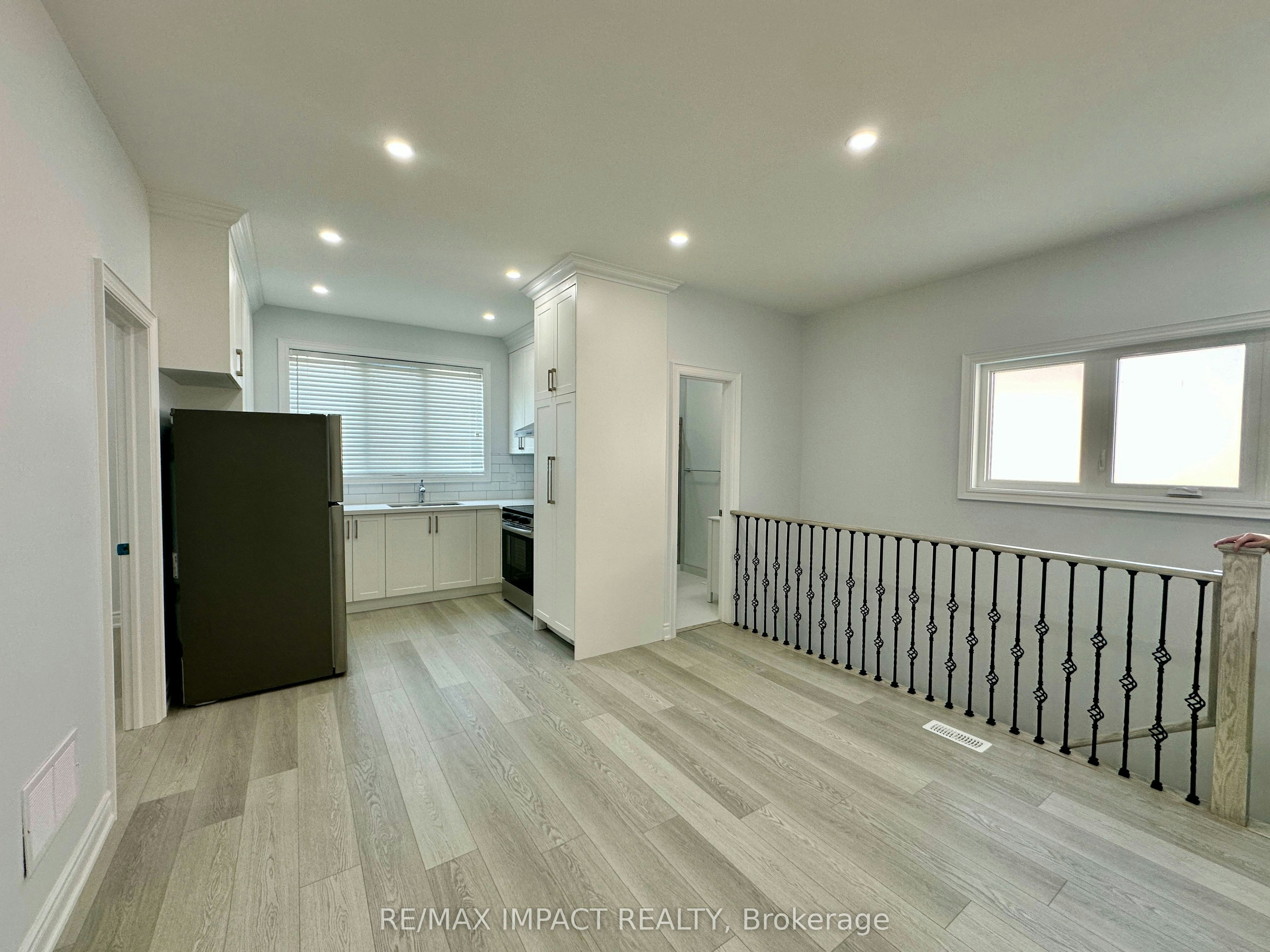 Coach-32 Toulouse Court, Markham, ON, L6B 1J5 - 7