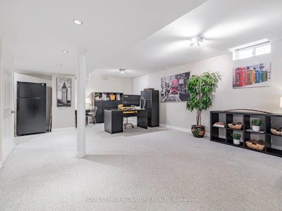 129 Chiswick Crescent - 5