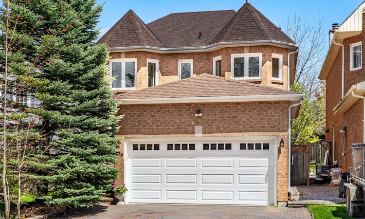 129 Chiswick Crescent