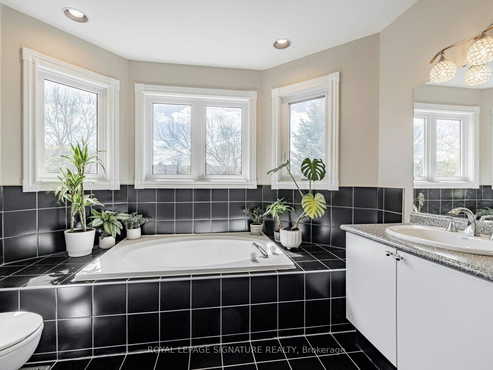 129 Chiswick Crescent, Aurora, ON, L4G 6P1 - 17