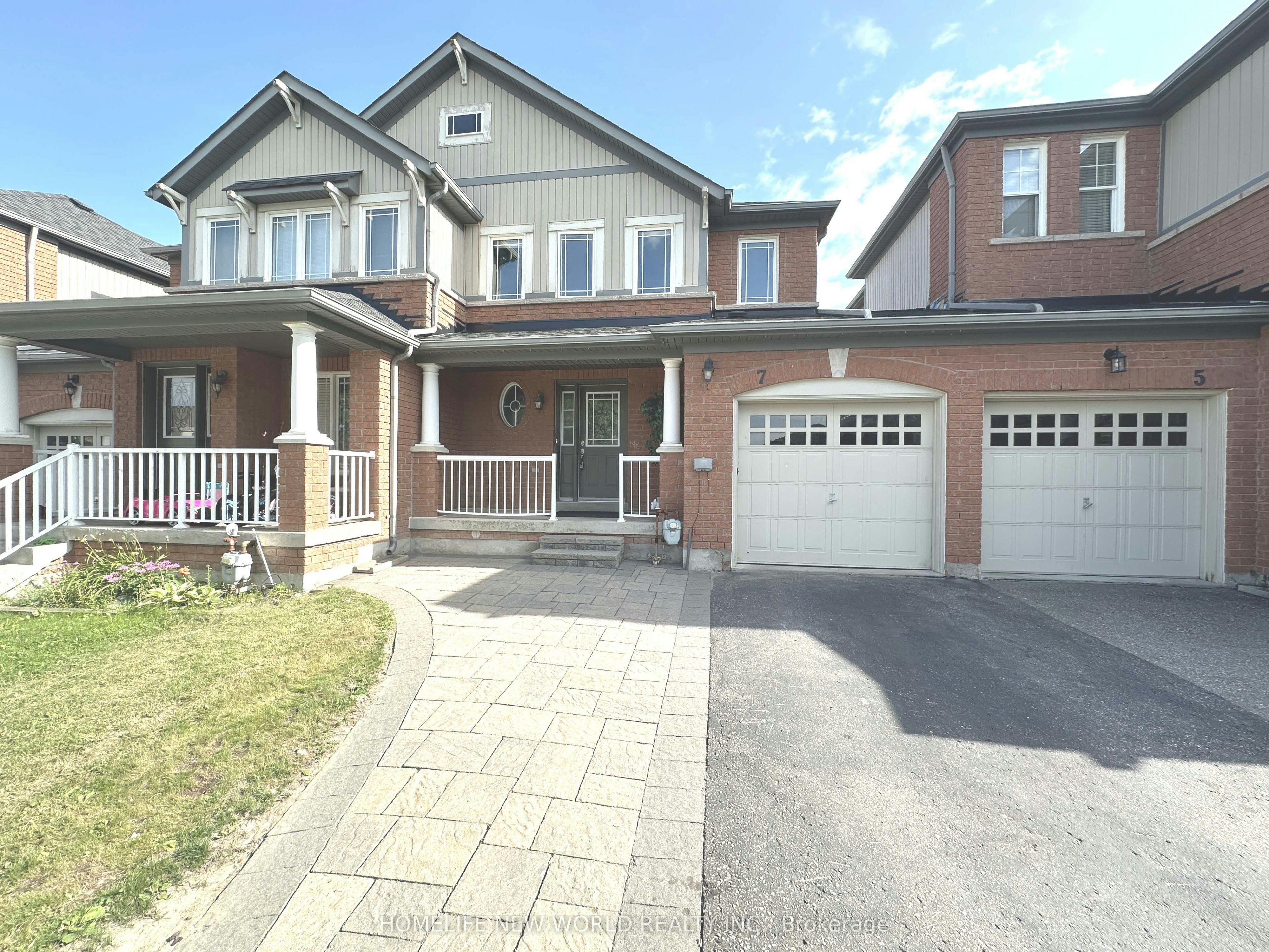 7 Ulson Drive S, Richmond Hill, ON, L4E 4V6