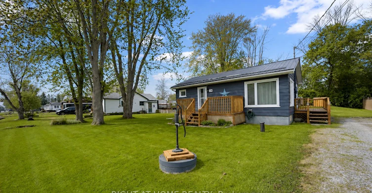 118 Sunset Beach Road, Georgina, ON, L0E 1N0