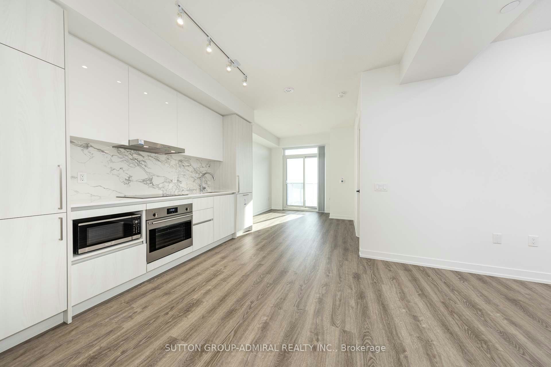 4210-195 Commerce Street, Vaughan, ON, L4K 0P9 - 2