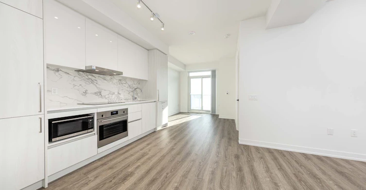 4210-195 Commerce Street, Vaughan, ON, L4K 0P9 - 2