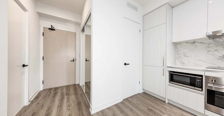 4210-195 Commerce Street, Vaughan, ON, L4K 0P9