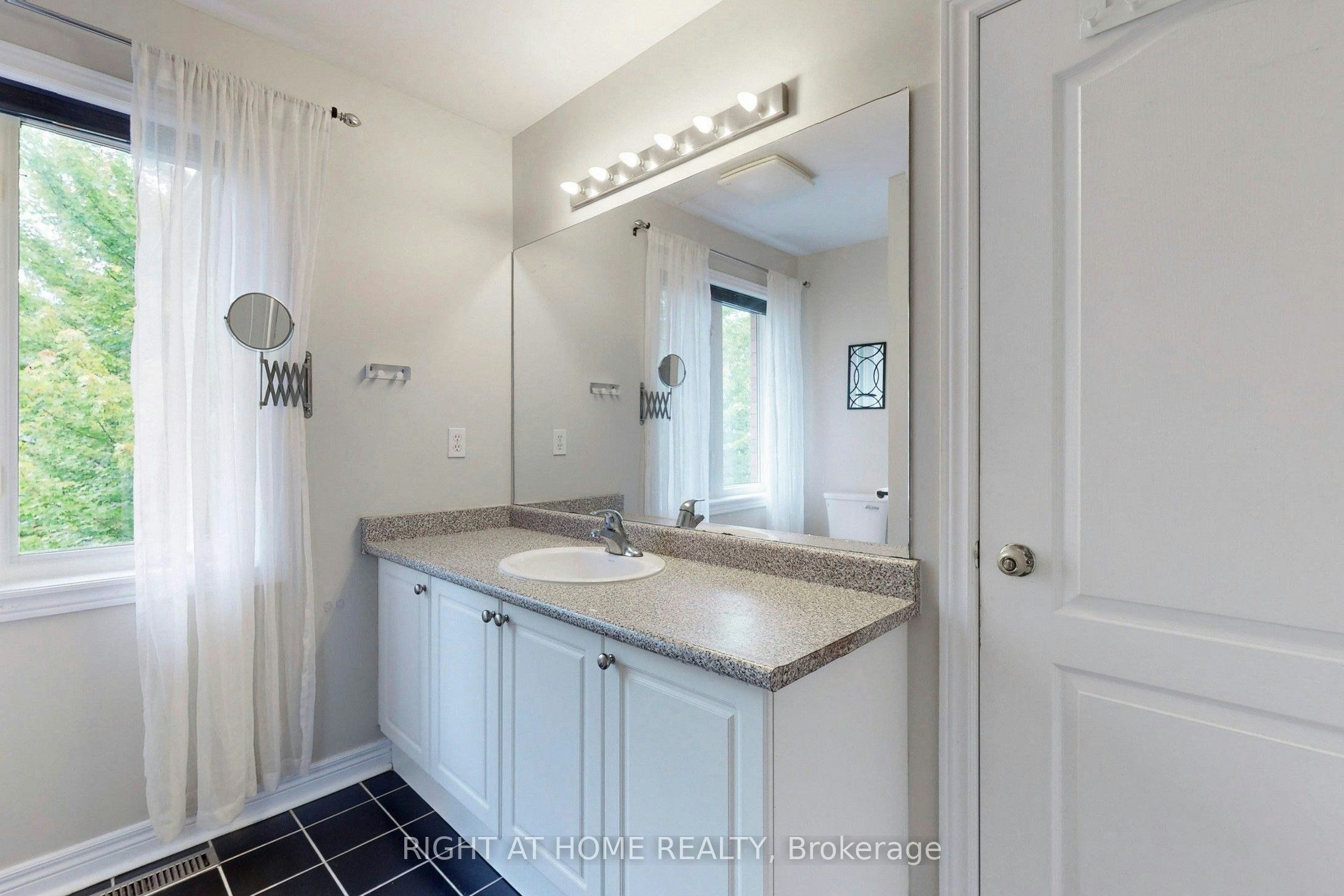 204 Everett Street, Markham, ON, L6E 1H2 - 43