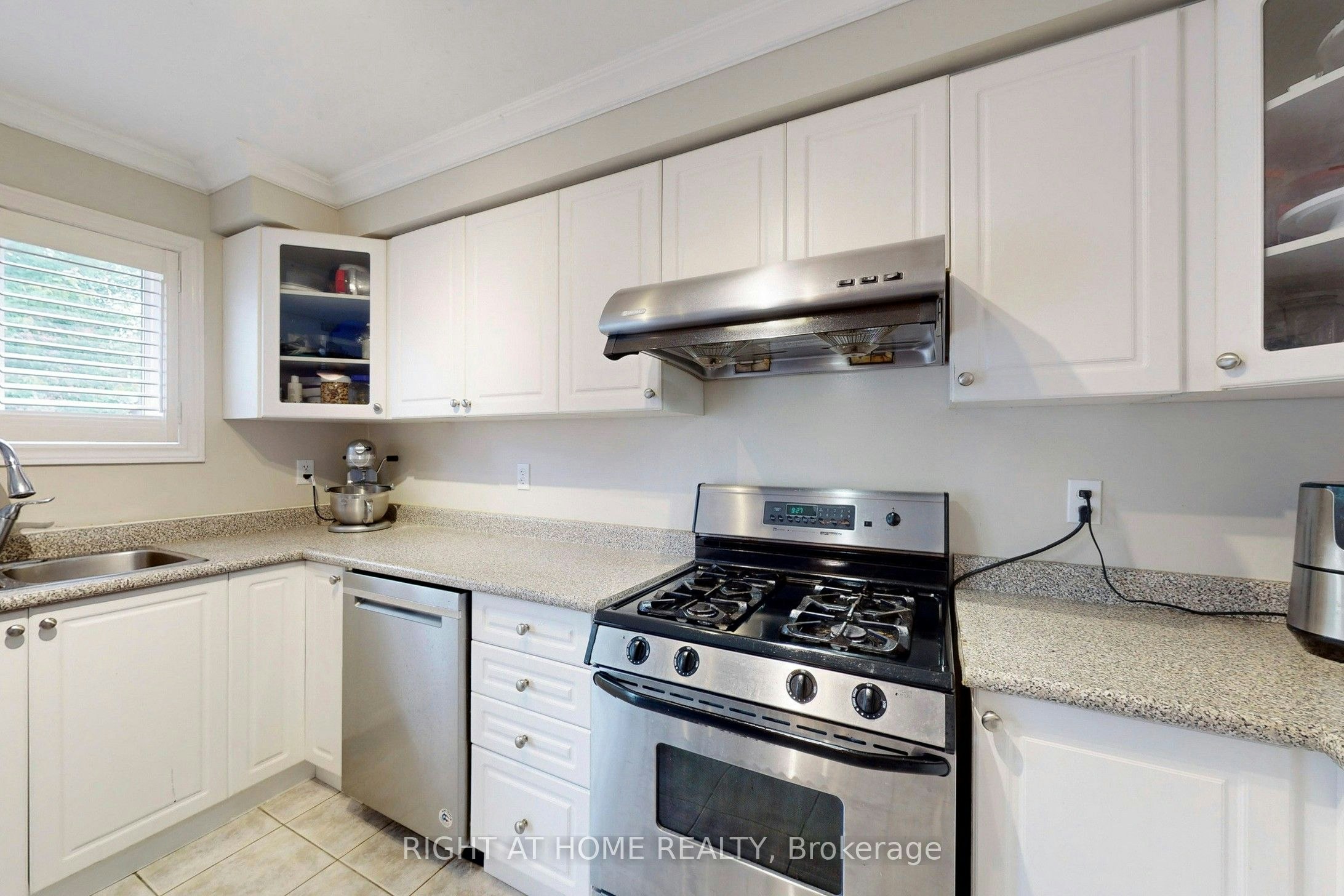 204 Everett Street, Markham, ON, L6E 1H2 - 23