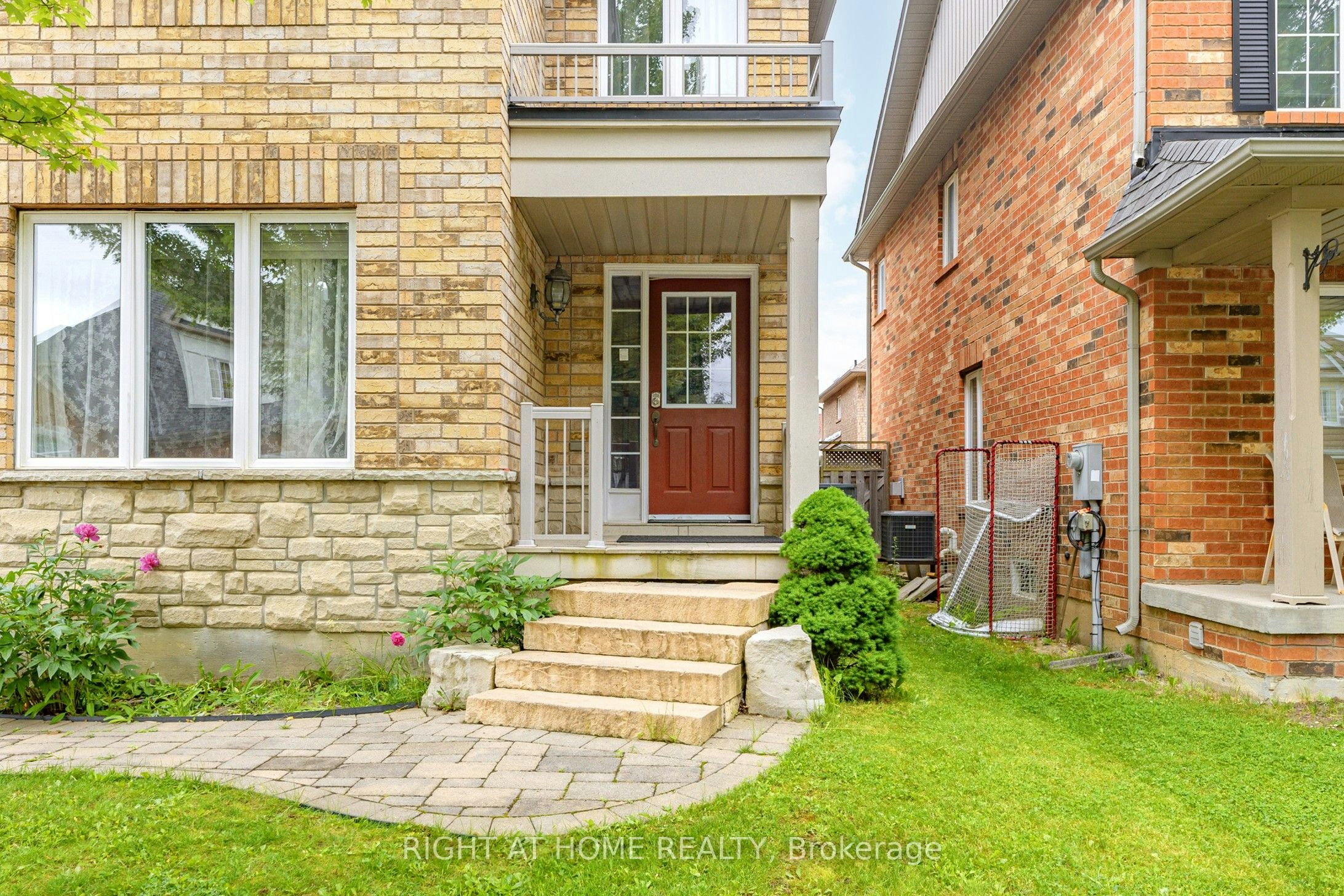204 Everett Street, Markham, ON, L6E 1H2 - 2